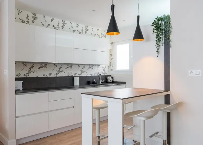 Beltran By People Apartment